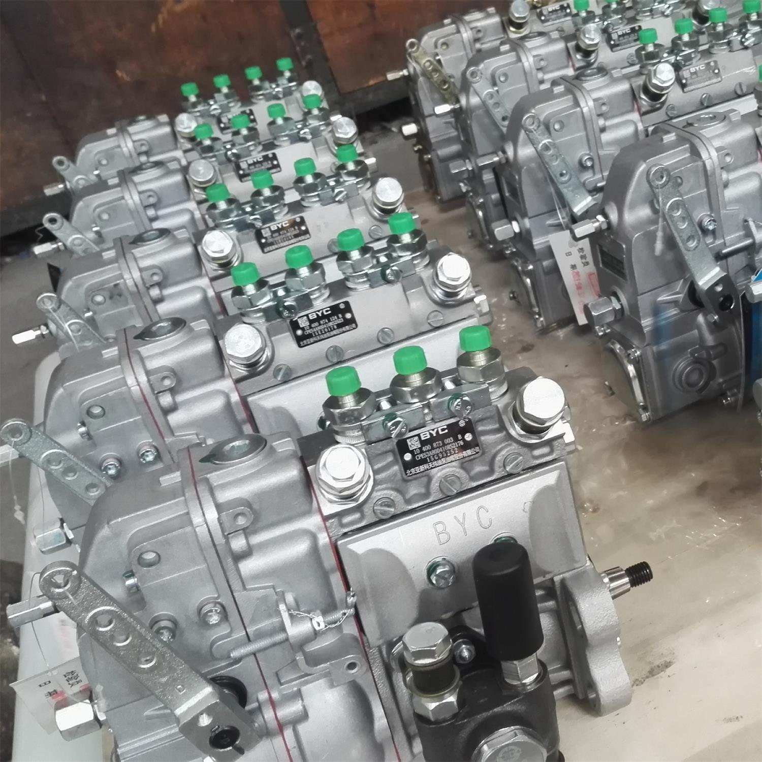 High Quality OEM Diesel Engine Spare Parts F4L912 Fuel Injection Pump 0223 2392 85MM Plate High pressure pump for Deutz