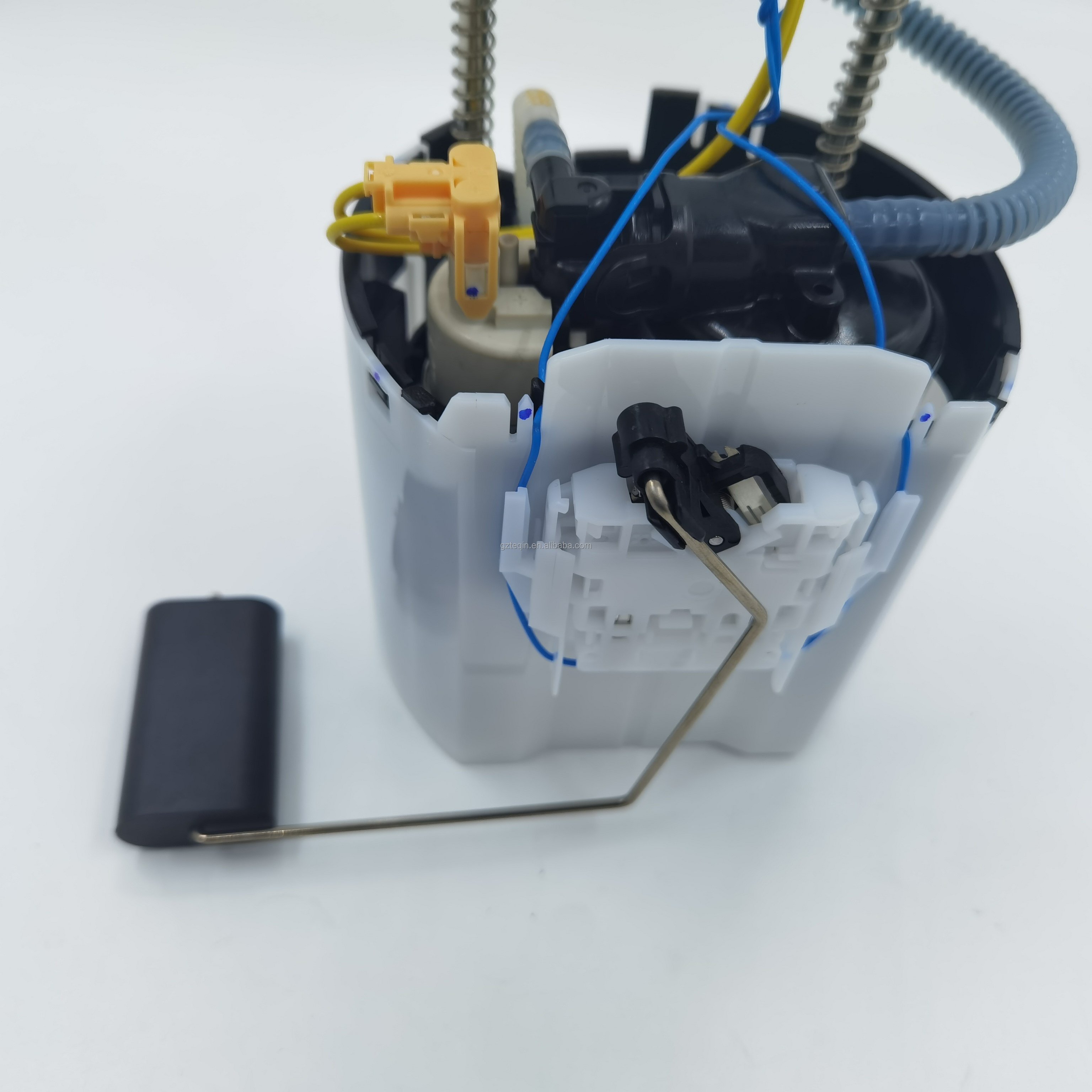 Fuel Pump Assembly 84100549 84317899 26225316 84106987 84607700 13594734 84485483 23372176 EM10357 for Regal LaCrosse