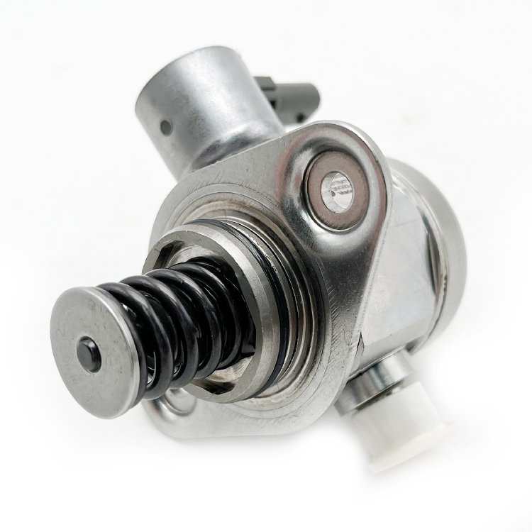 0261520255 High Pressure Fuel Pump 0261520254 For BMW M2 F87 LCI M3 F80 M4 F82/F83 LCI 13517847204