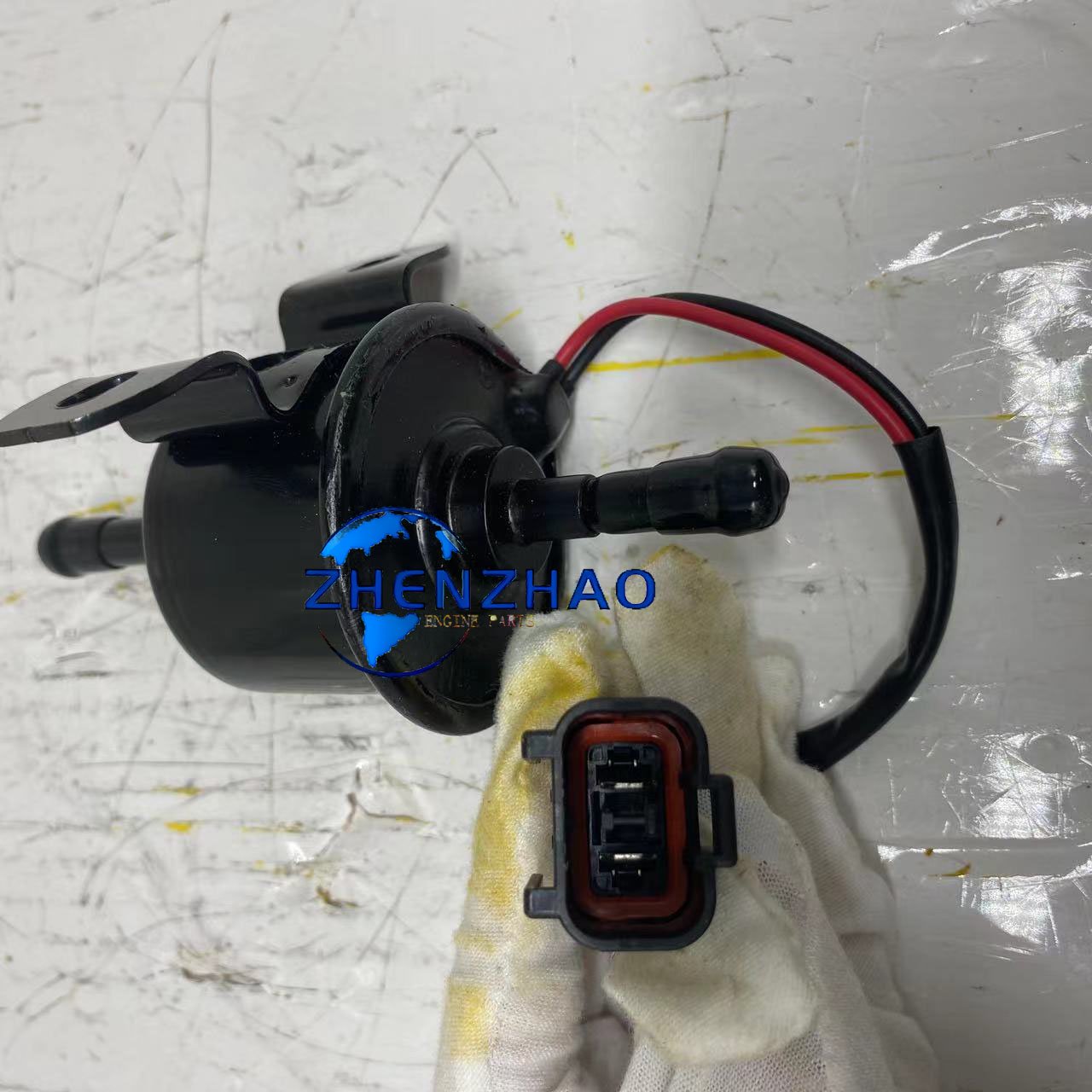 High Quality Diesel Engine Parts 3TNV88 Fuel Pump 3TNV88 Fuel Feed Pump 119225-52102 Fuel Pump For Yanmar