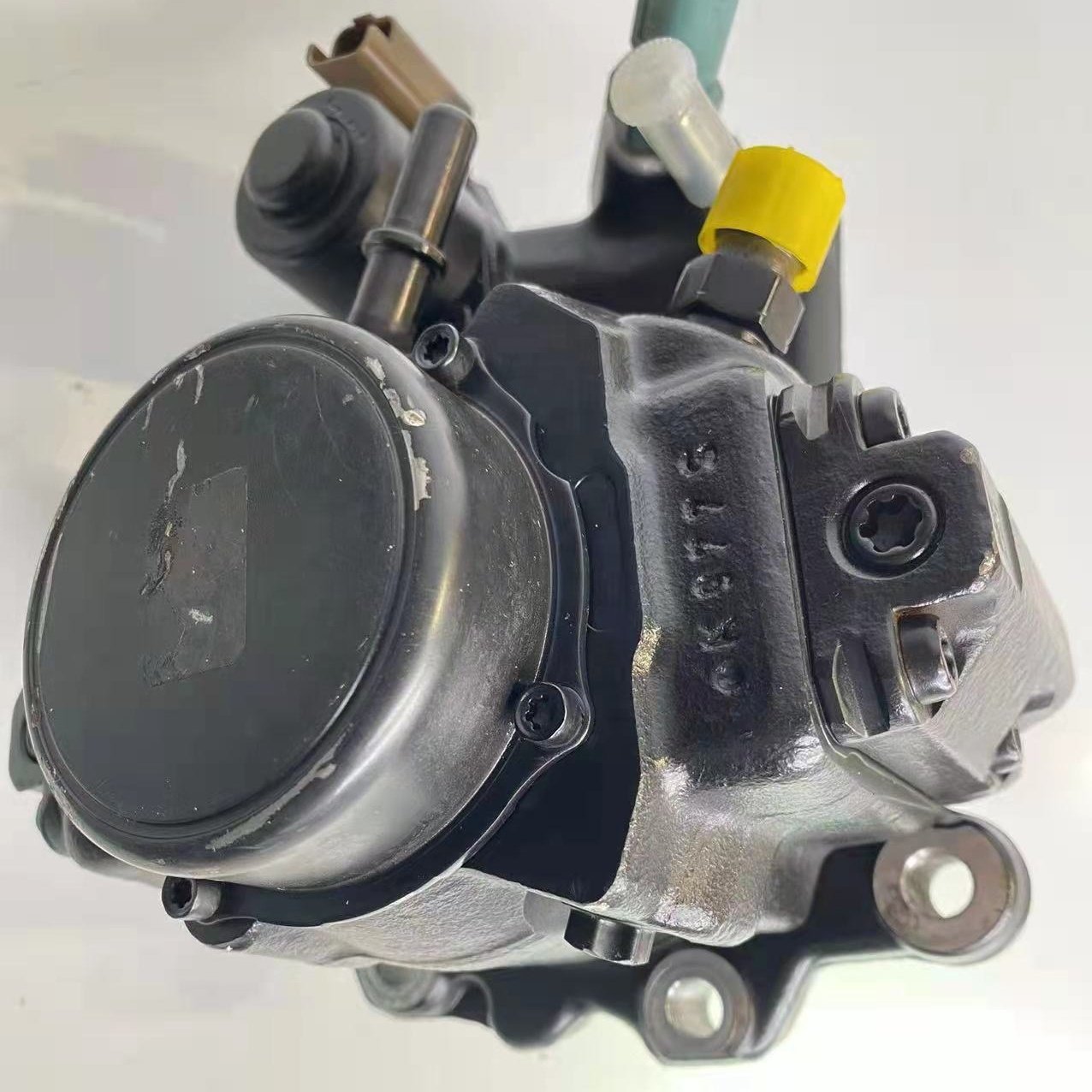 auto High Pressure Fuel Pump Assembly OEM 6710700101 6650700401 for Ssangyong ACTYON/KYRON/REXTON/KORANDO C/RODIUS/TIVOLI/MUSSO