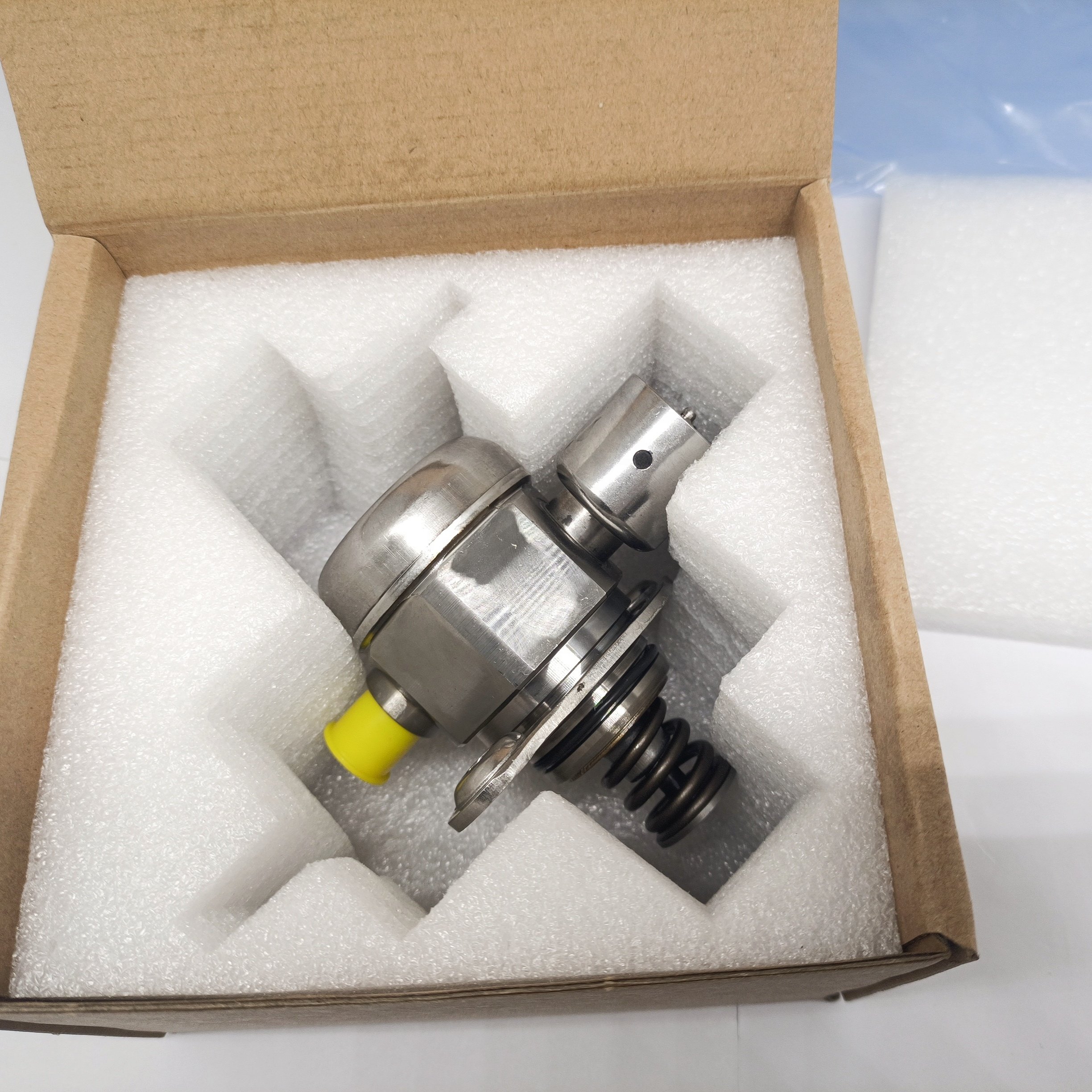 High Pressure Fuel Pump for Jaguuar XF XI XK Lannd Rovver Rannge Rovver 3.0L 5.0L LR011308, LR032174, LR035527, LR081595