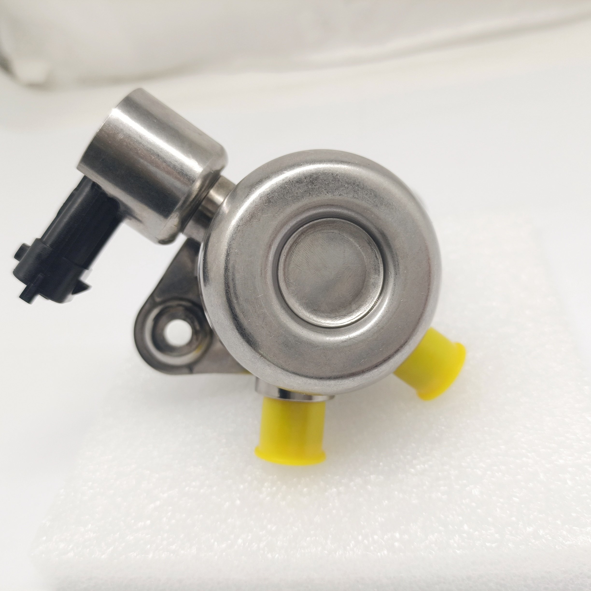 High Pressure Fuel Pump for Jaguuar XF XI XK Lannd Rovver Rannge Rovver 3.0L 5.0L LR011308, LR032174, LR035527, LR081595