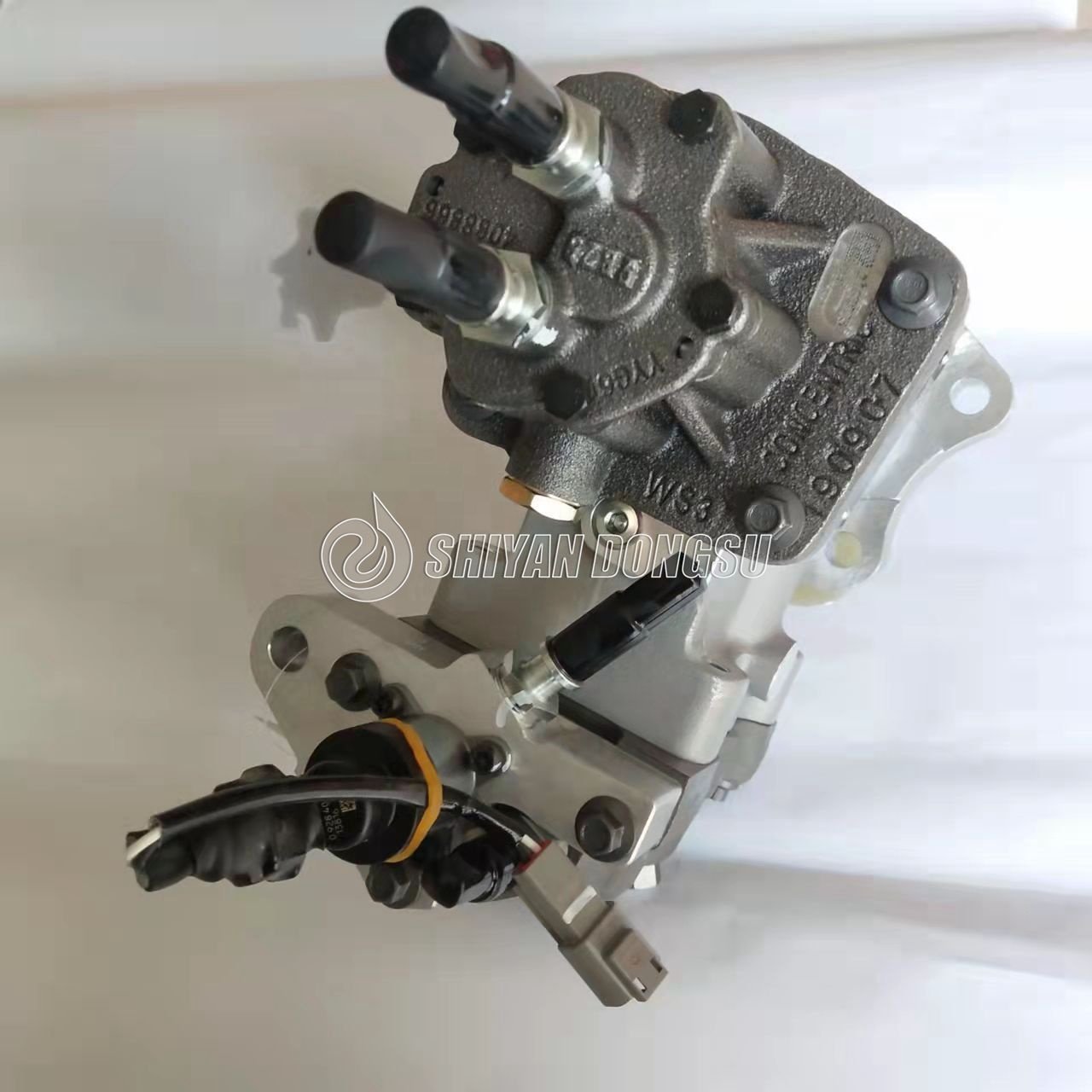 Genuine excavator ISL8.9 ISC8.3 diesel engine fuel injection pump 4954200 4903462 4921431 5594766 5311171 3973228