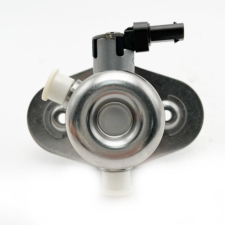 High Pressure Fuel Pump 0261520415 For BMW 750i 750Li 750Li Alpina B7 M550i 2016-2019 13518643464