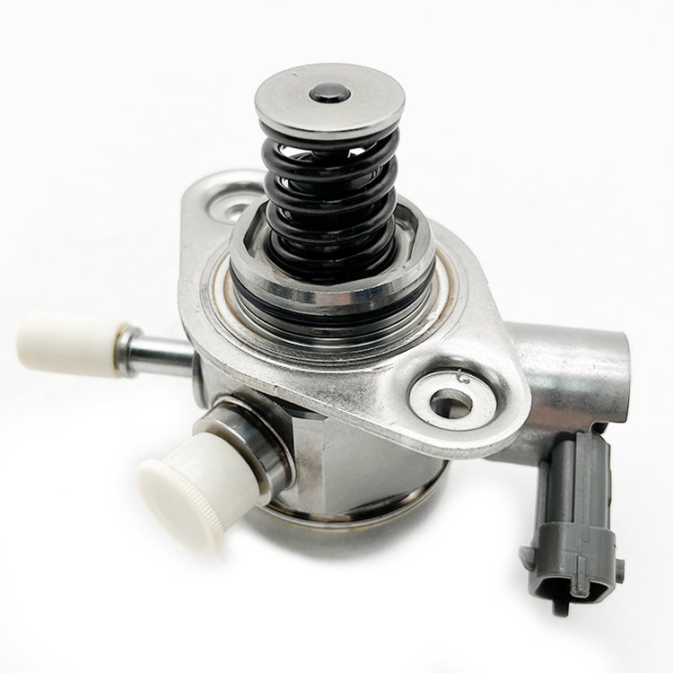 0261520082 Auto Engine Parts High Pressure Fuel Pump GDI Pump 35320-2B100 For Hyundai Accent Veloster 11-17 35320-2B130