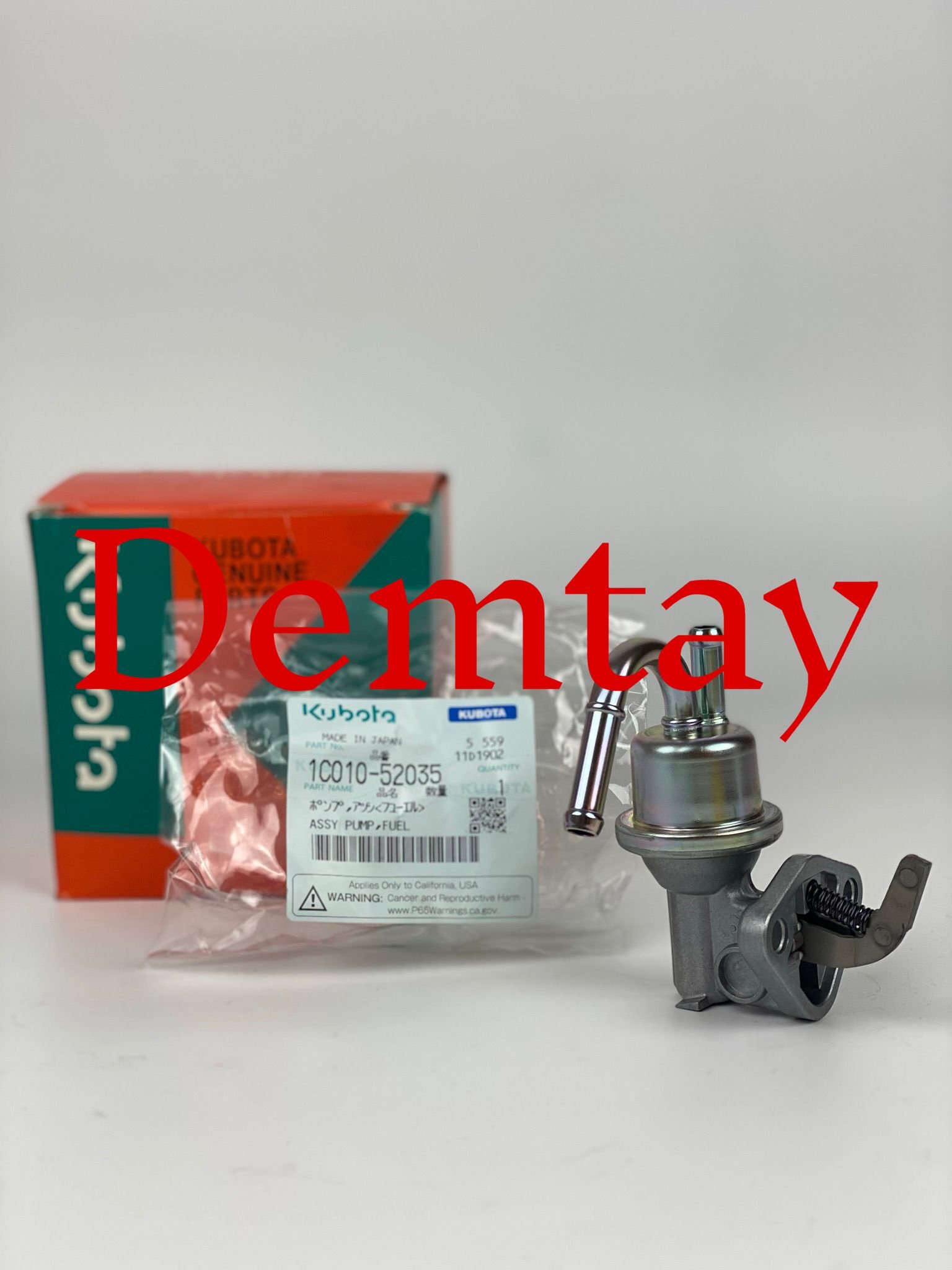 Genuine Kubota Spare Part Kubota V3 Series engine 1C010-52035 Fuel Pump/Standart Kubota Diesel Engine Spare Part