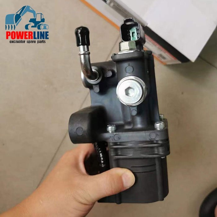 High quality excavator parts ZX210-5 ZX240-5 Fuel pump YA00068071 for Hitachi