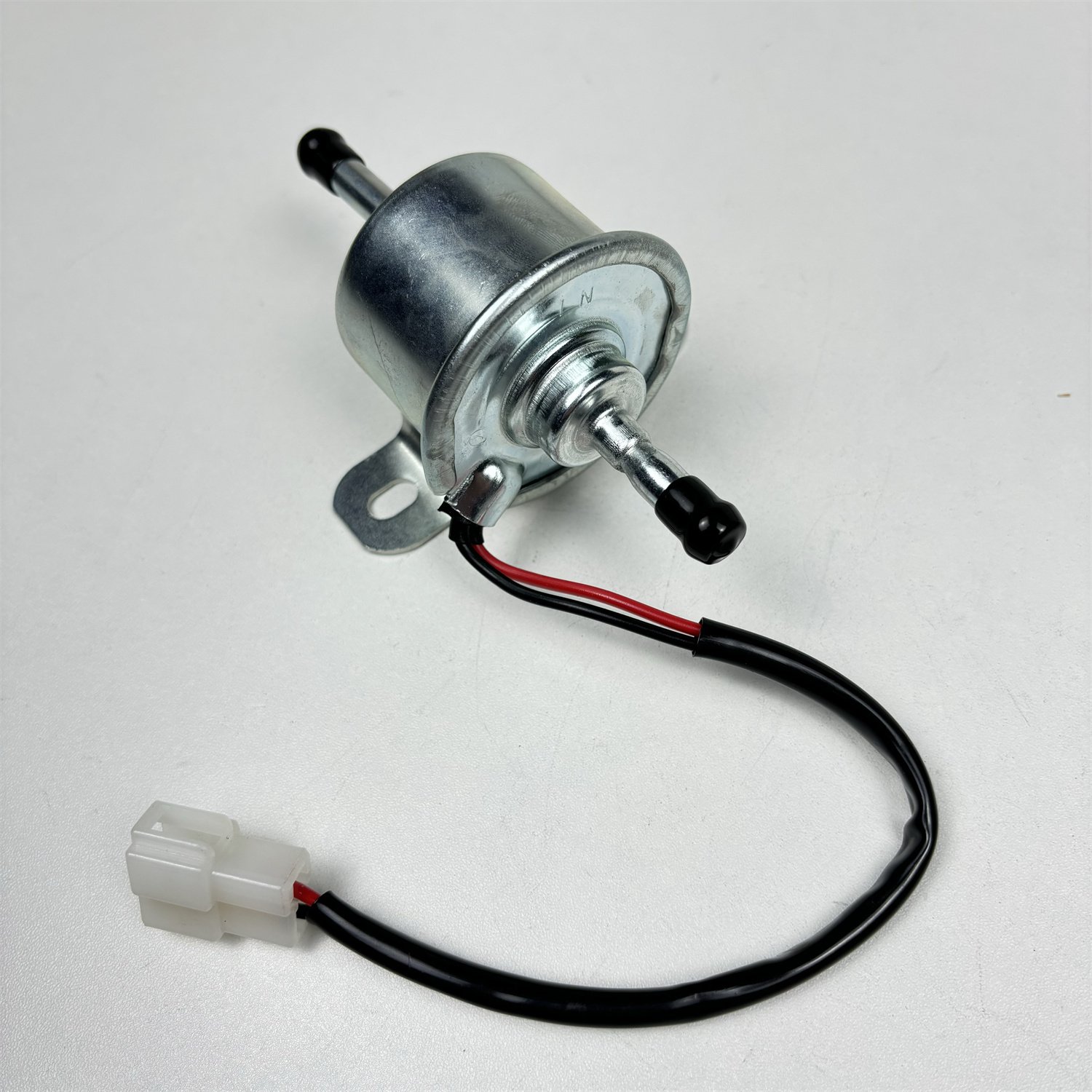 Fuel Pump RD411-51353 119225-52102 For L3301DT L3301F L3301H L3560DT Engine
