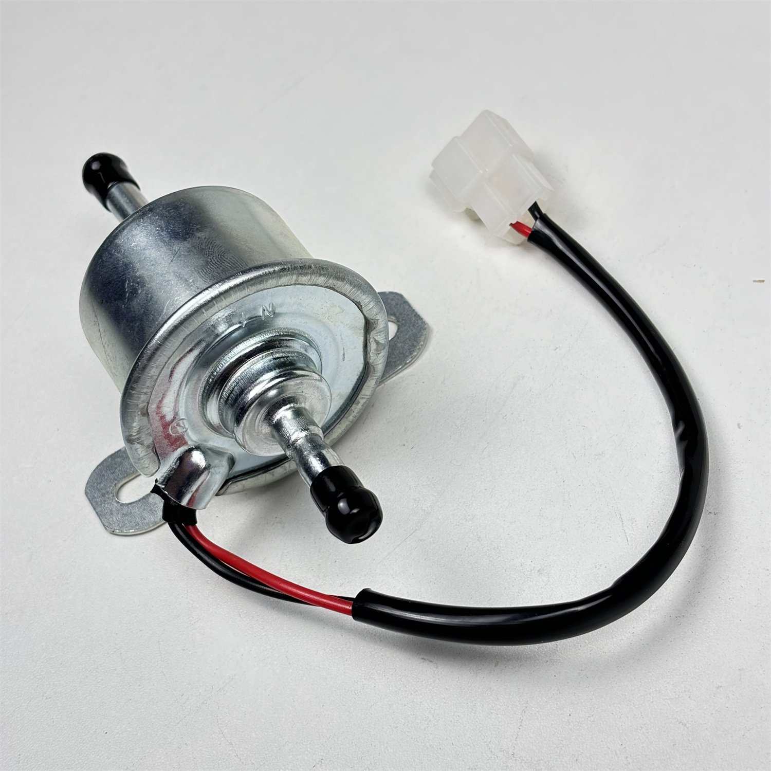 Fuel Pump RD411-51353 119225-52102 For L3301DT L3301F L3301H L3560DT Engine