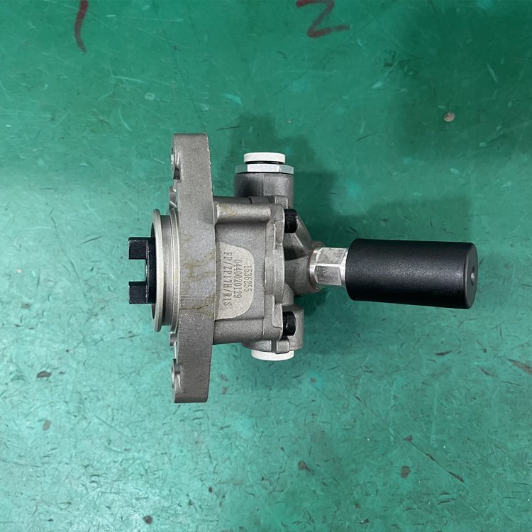 Engine Scania D16 D16M DI16 1536255 1423952 0440020129 Fuel Pump for Scania Truck P G R T
