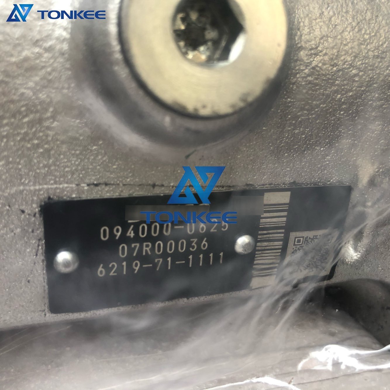 6219-71-1111 6219-71-1110 6219-71-1121 6219-71-1101 fuel supply pump PC2000-8 WA800-3 SAA12V140E-3E fuel injection pump