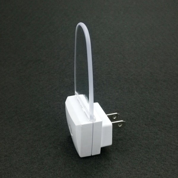 American Plug In LED Lamp Night Light with Auto Sensor for Baby Room
