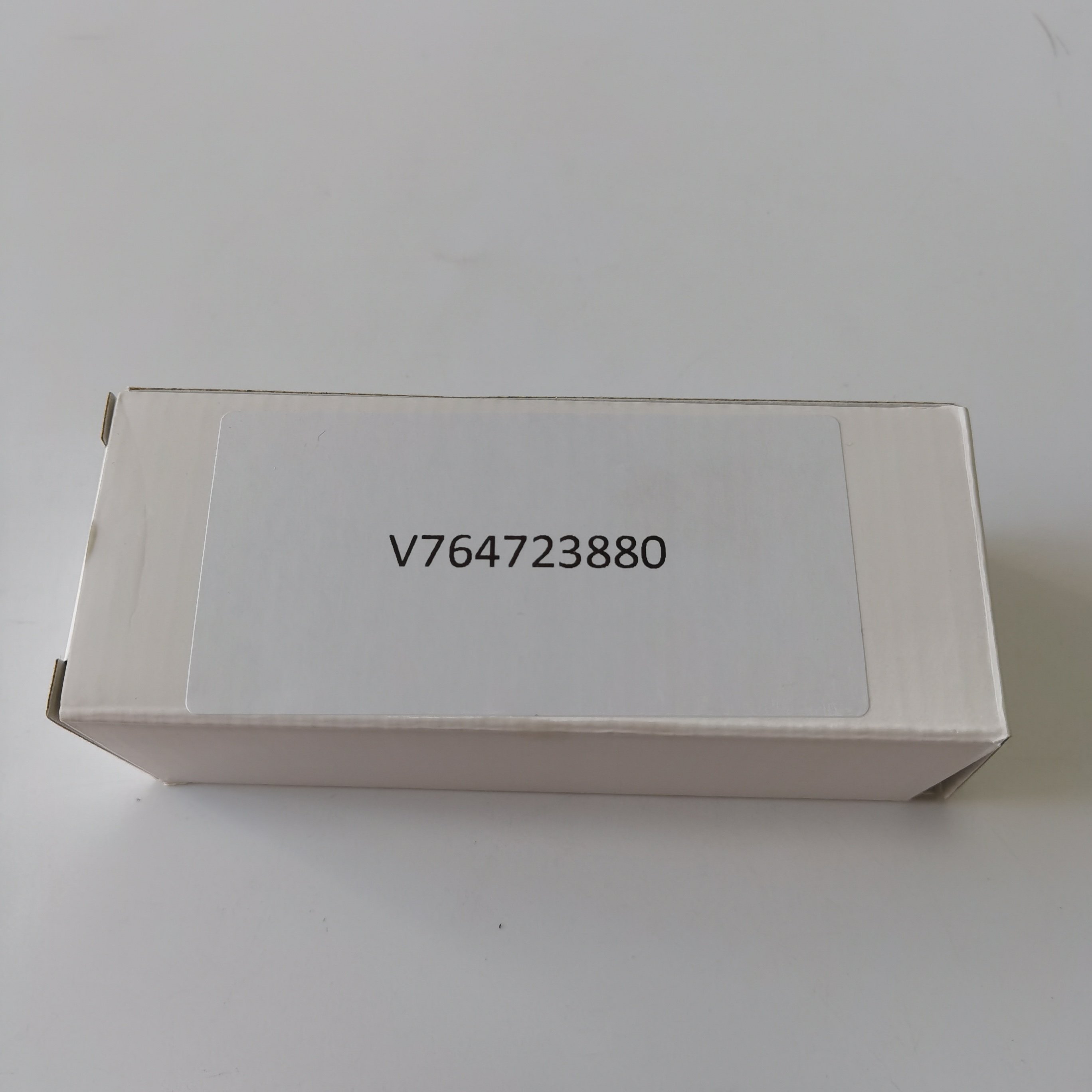 Auto Engine Parts V764723880 0379.90 Oil Solenoid Valve For Peugeot Variable Timing Solenoid