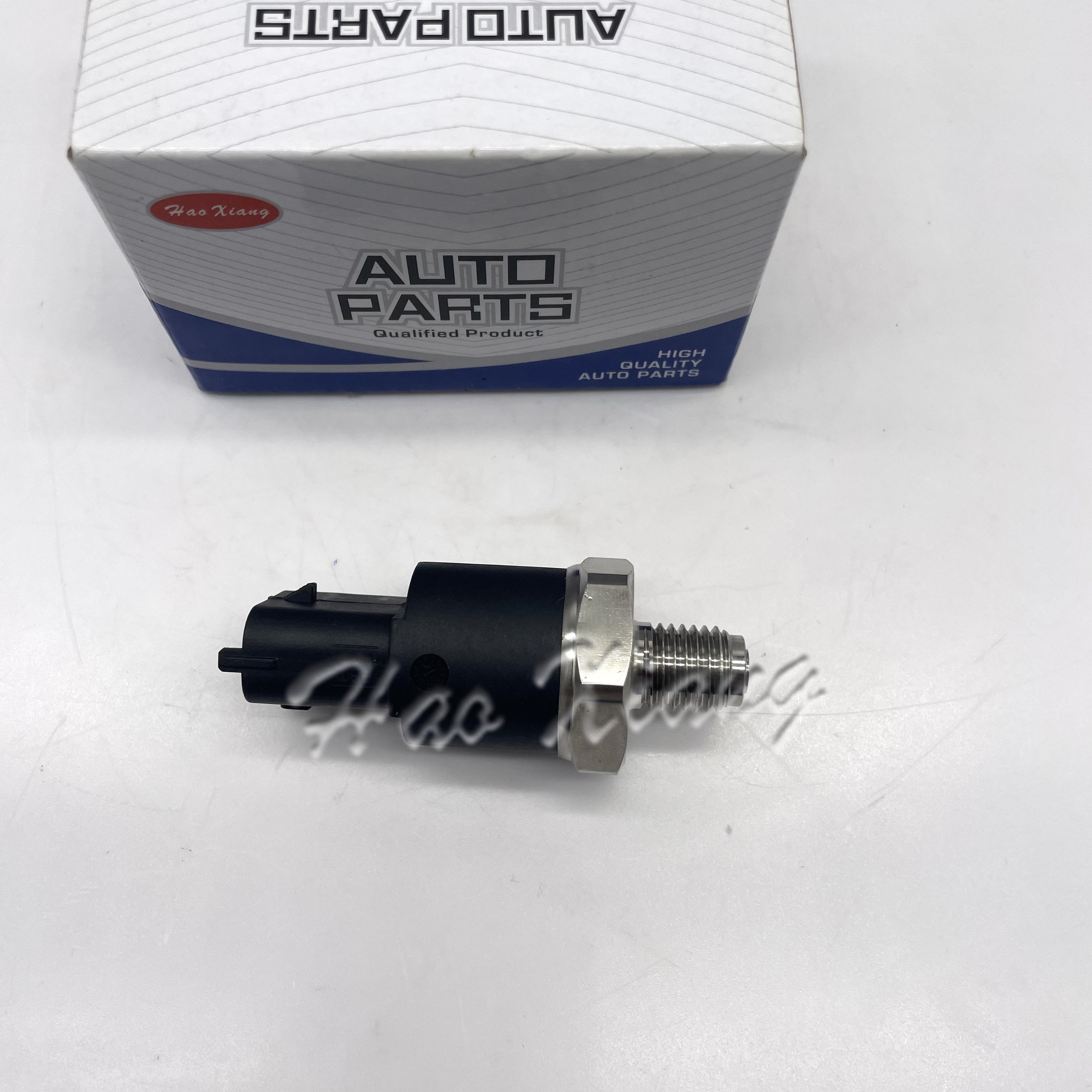 0281002405 028 100 2405 High Quality Auto Fuel Rail Pressure Sensor For BOSCH
