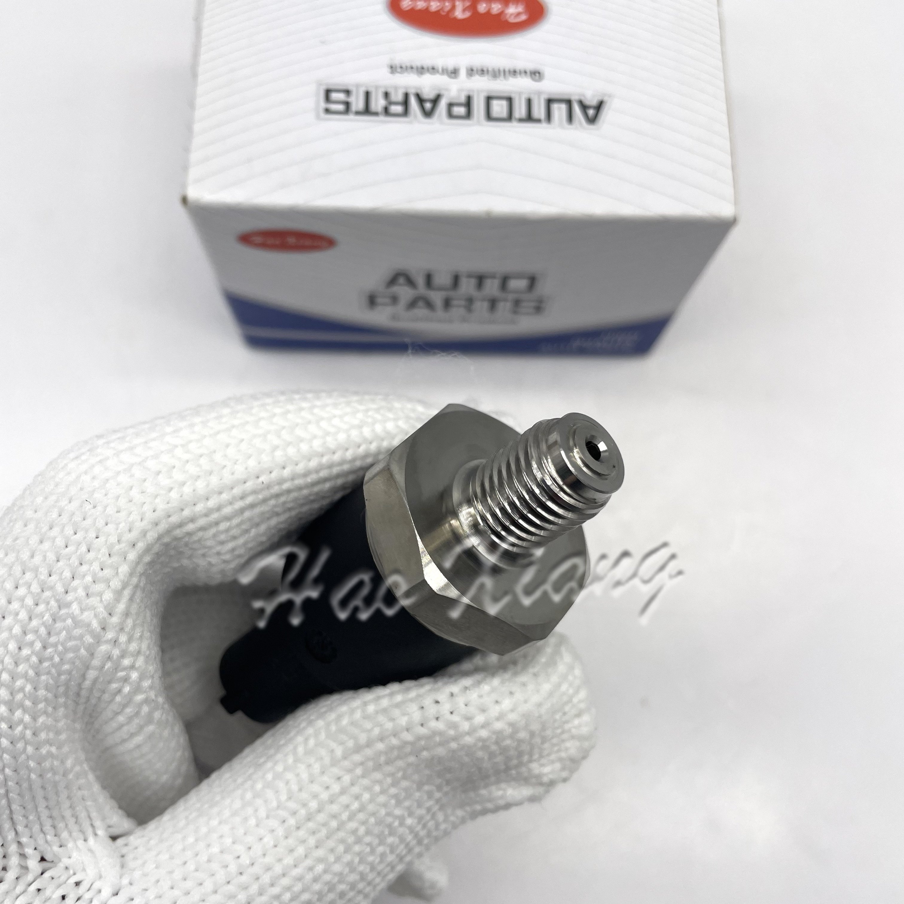 0281002405 028 100 2405 High Quality Auto Fuel Rail Pressure Sensor For BOSCH