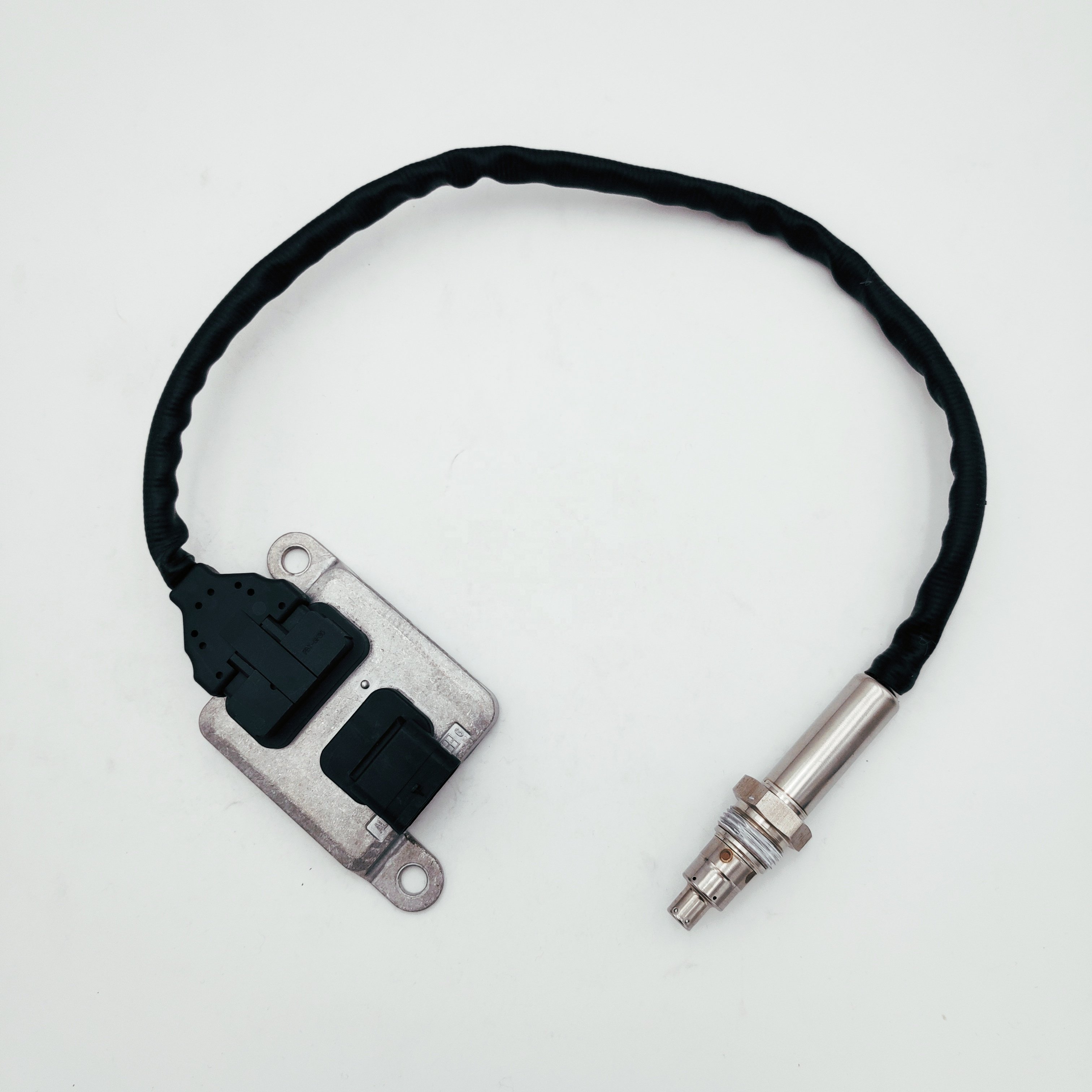 emission system Auto NOx Sensor 5WK9 6683F A009053706 nitrogen oxide sensor Auto Sensor For Mercedes-Benz