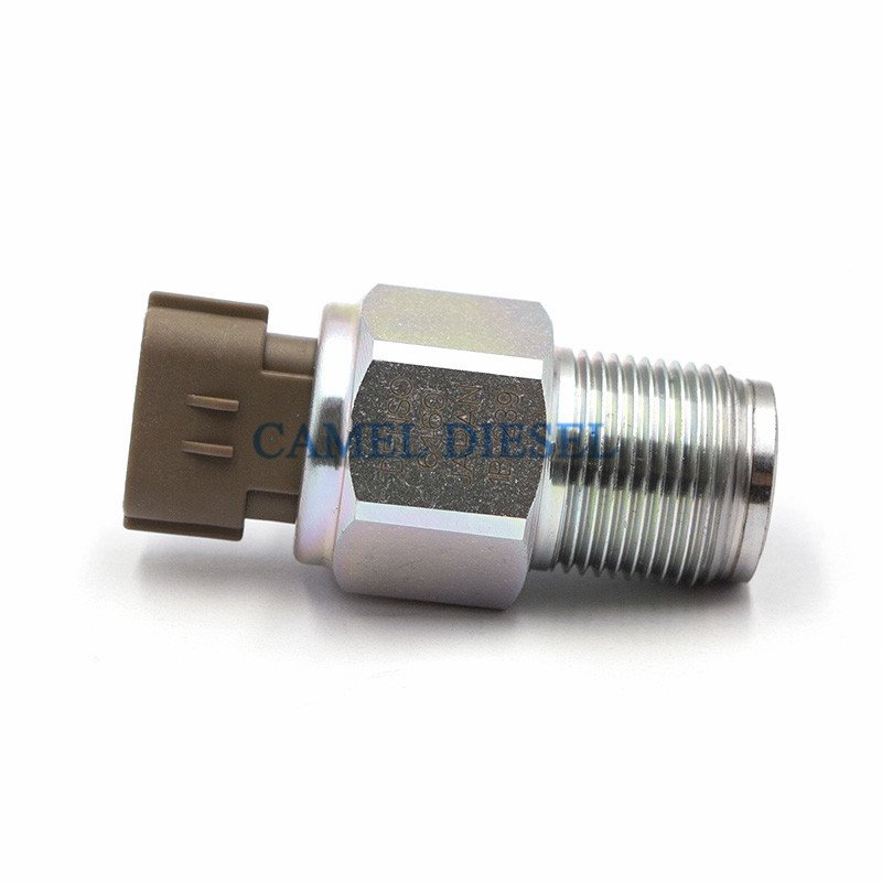 Fuel Rail Pressure Sensor 499000-6141 For Nissan Navara D40 YD25 R51 Cabstar Pathfinder 2.2 2.5 DCI 4990006141 RE515635 RE520930