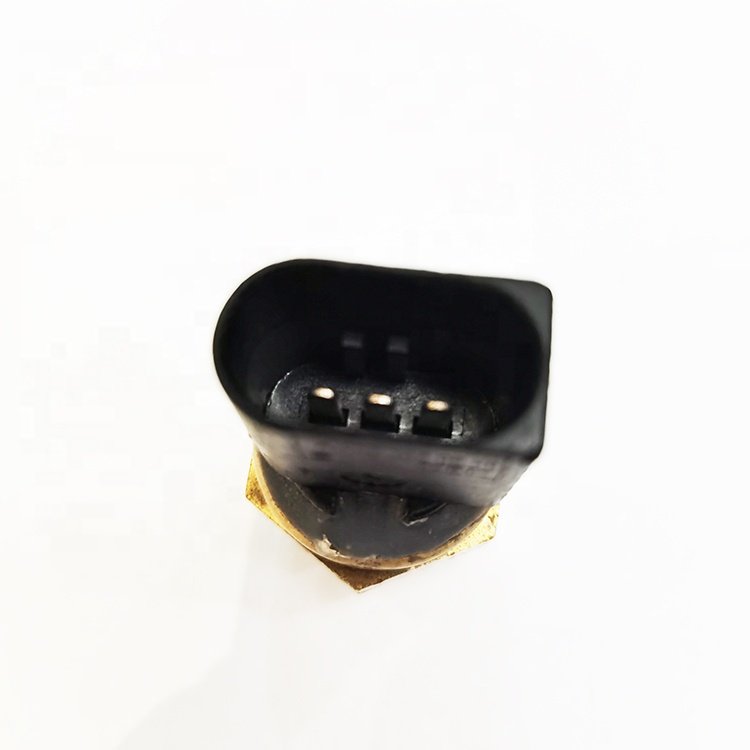 Factory Truck Auto Sensors Replacement Engine Truck Part Oil Pressure Sensor Applicable for Mercedes-Benz A0071530828 0071530828