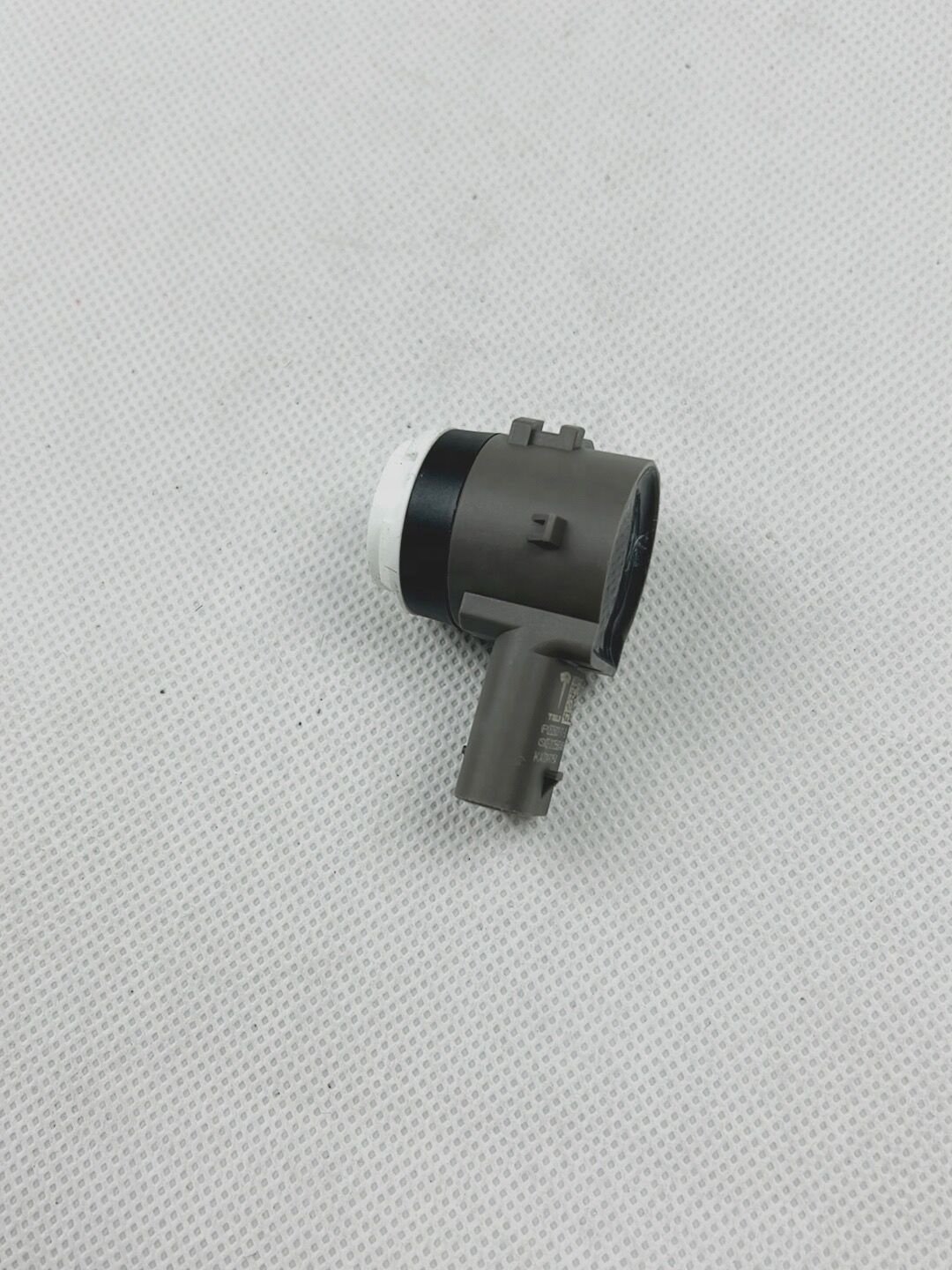 2525001-00-D or 2525002-00-D Radar Sensor Outside or Middle Side For Tesla Model Y