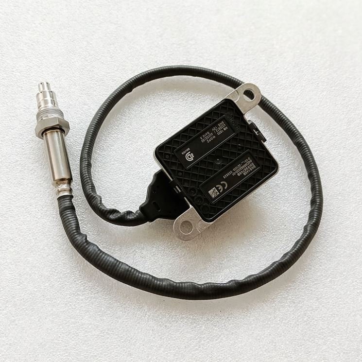 Auto SCR parts Diesel Engine 12V Nitrogen Oxygen Sensor Nox sensor 5WK96749B 4326872