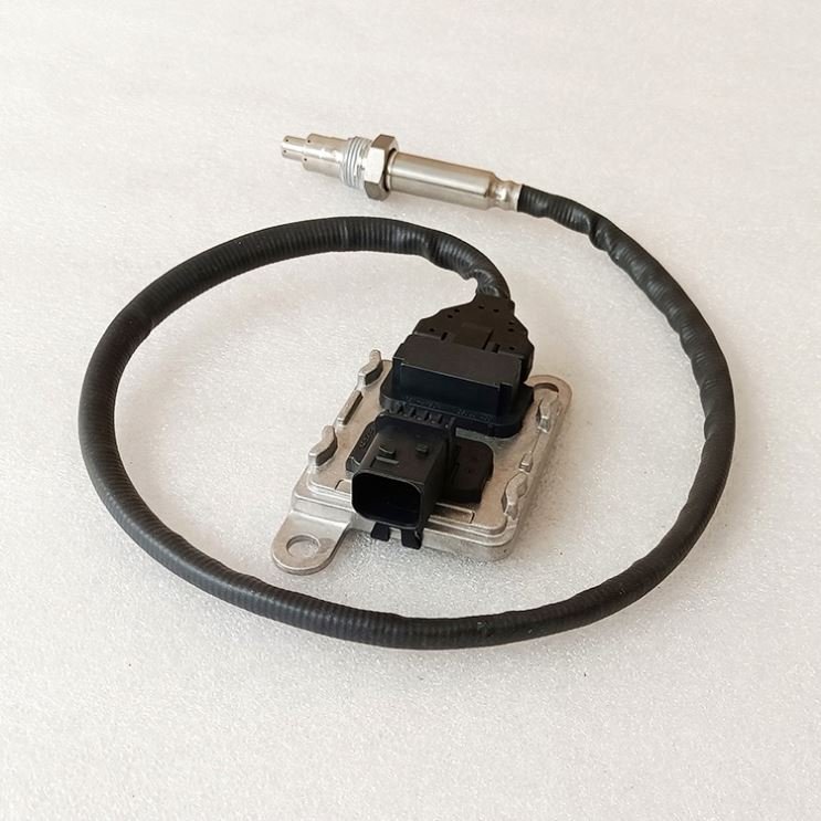 Auto SCR parts Diesel Engine 12V Nitrogen Oxygen Sensor Nox sensor 5WK96749B 4326872