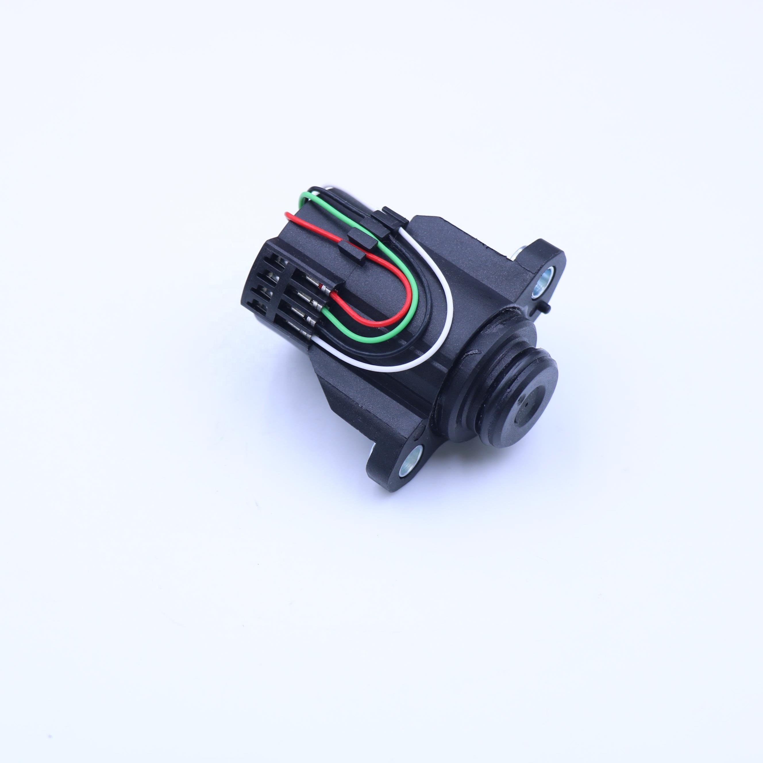 ULB-8-164 A0001405439 New Condition pressure temperature sensor ULB-8-164 for Mercedes Benz truck adbue pump