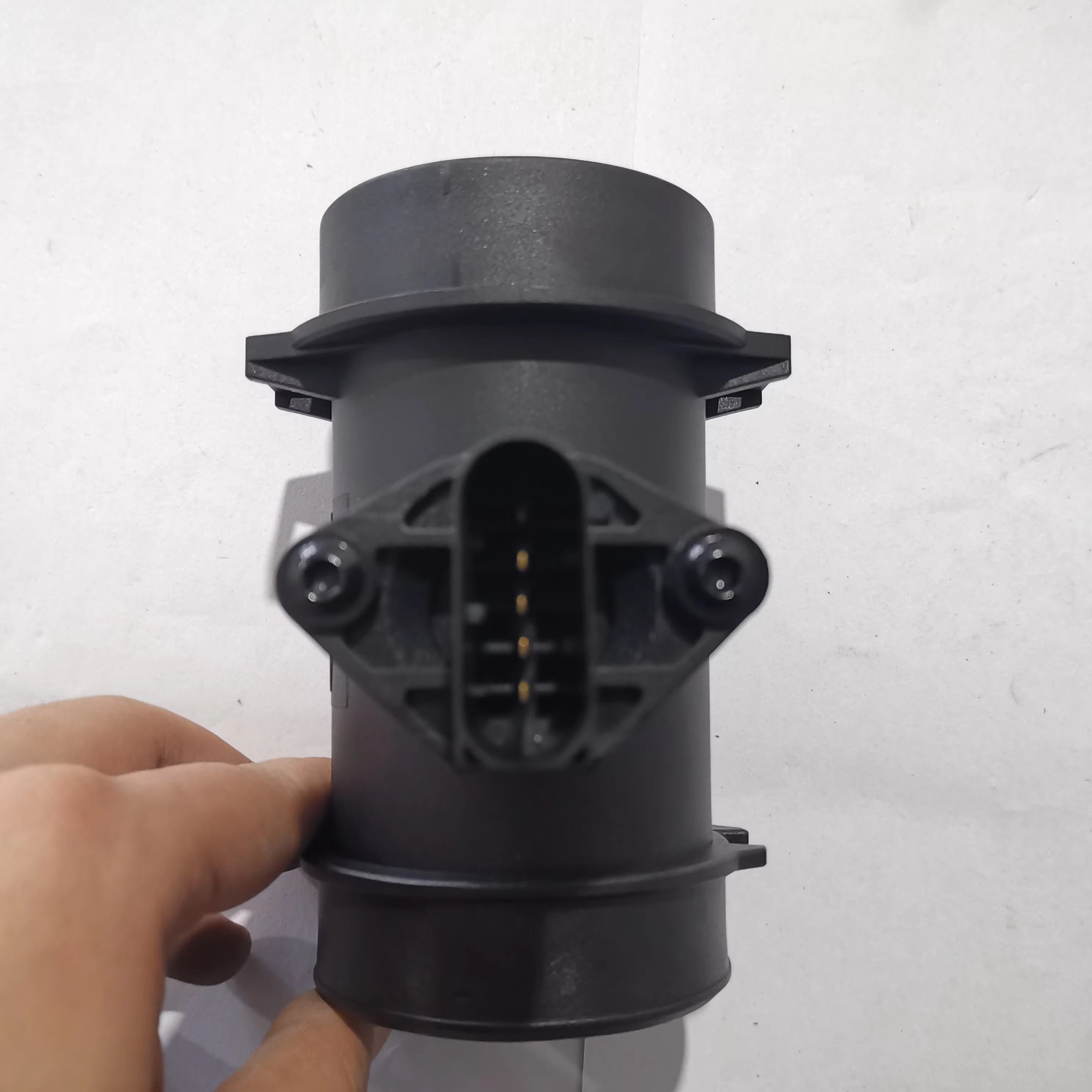 Q Mass Air Flow Sensor Meter Maf Sensor 0000940948 0280217114 For 1997-2002 Mercedes-Benz SLK230 Air flow meter assembly