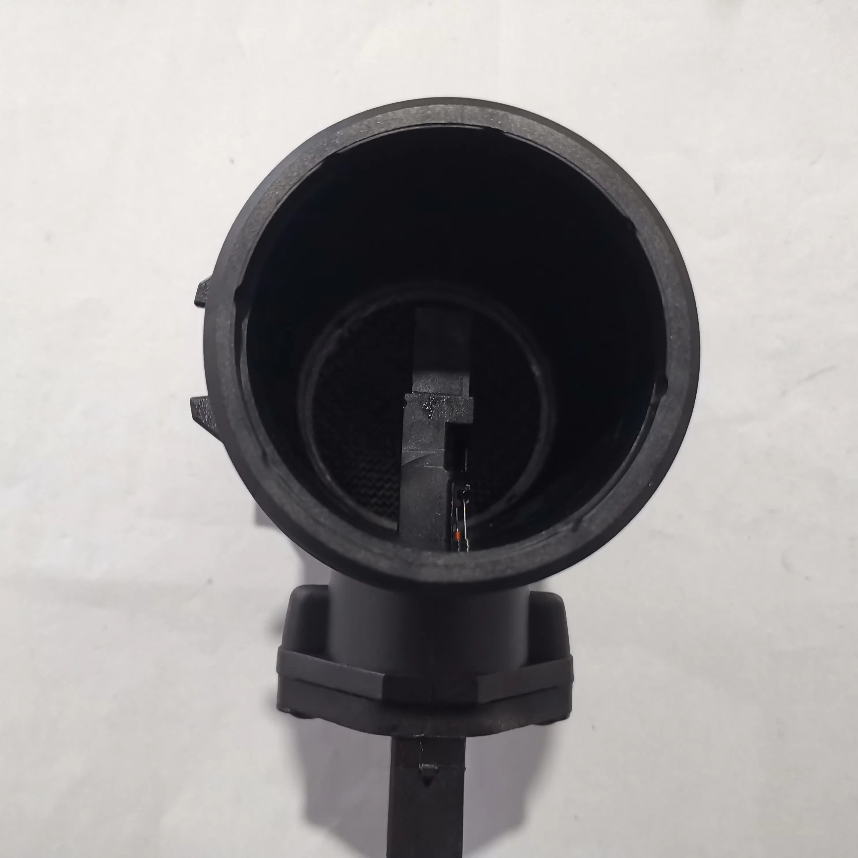 Q Mass Air Flow Sensor Meter Maf Sensor 0000940948 0280217114 For 1997-2002 Mercedes-Benz SLK230 Air flow meter assembly