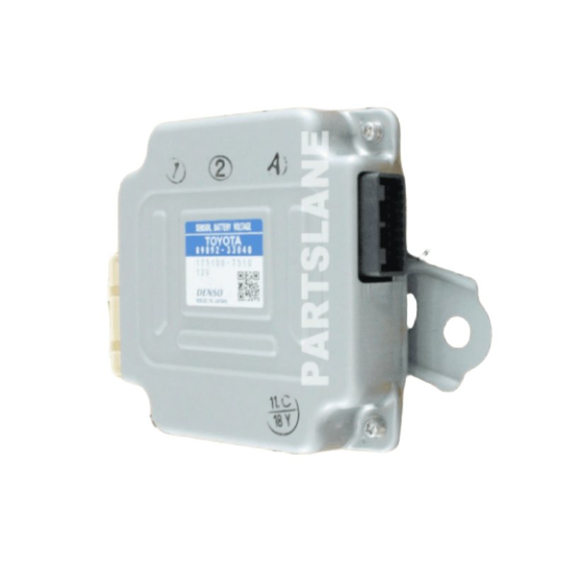 Suitable for Toyota Camry e300 battery voltage sensor battery module 89892-33040