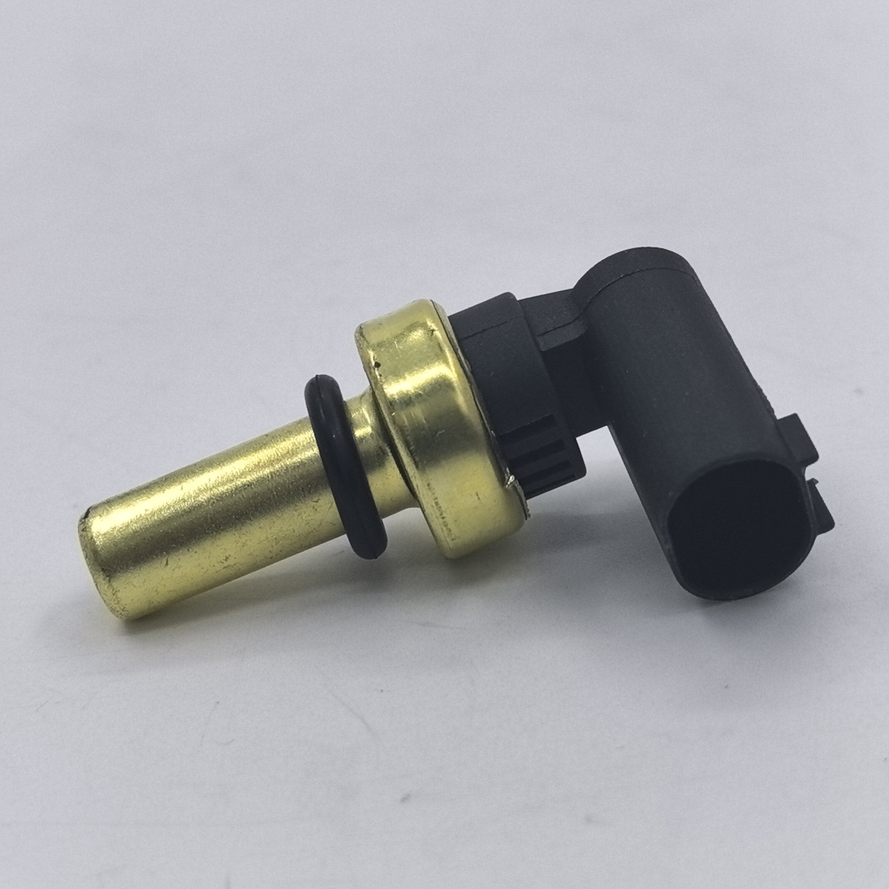 High Quality Auto Parts Engine Water Coolant Temperature Sensor 55591401 55353807 2134660 55563530