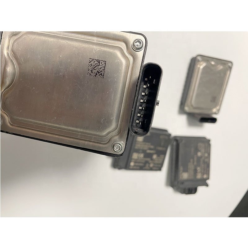 Used Original MODEL 3 Front Distance Radar Sensor for Tesla parts Radar Sensor 1108647-00-D