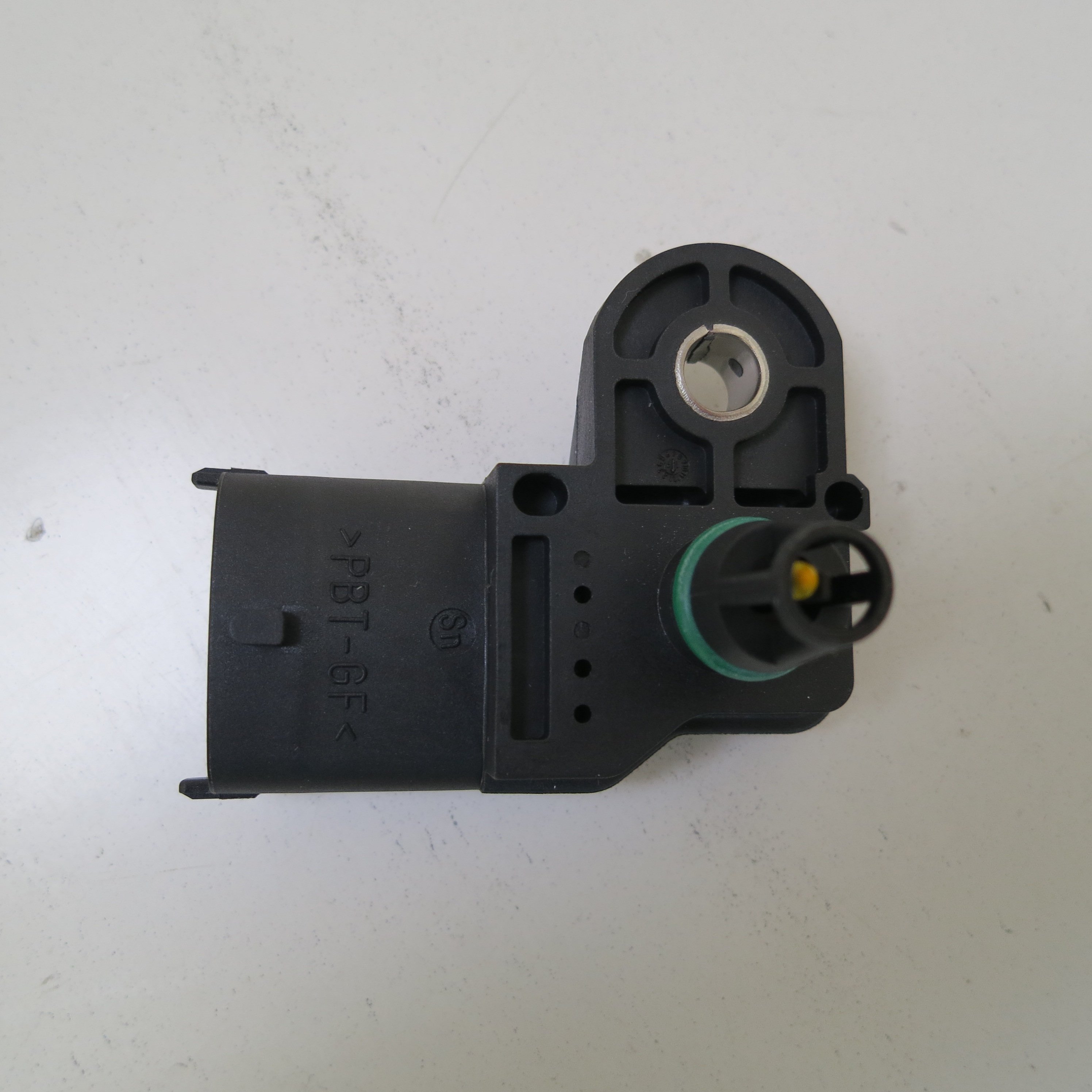 Diesel Engine Intake Manifold Pressure Sensor Car Map Sensor 0261230133