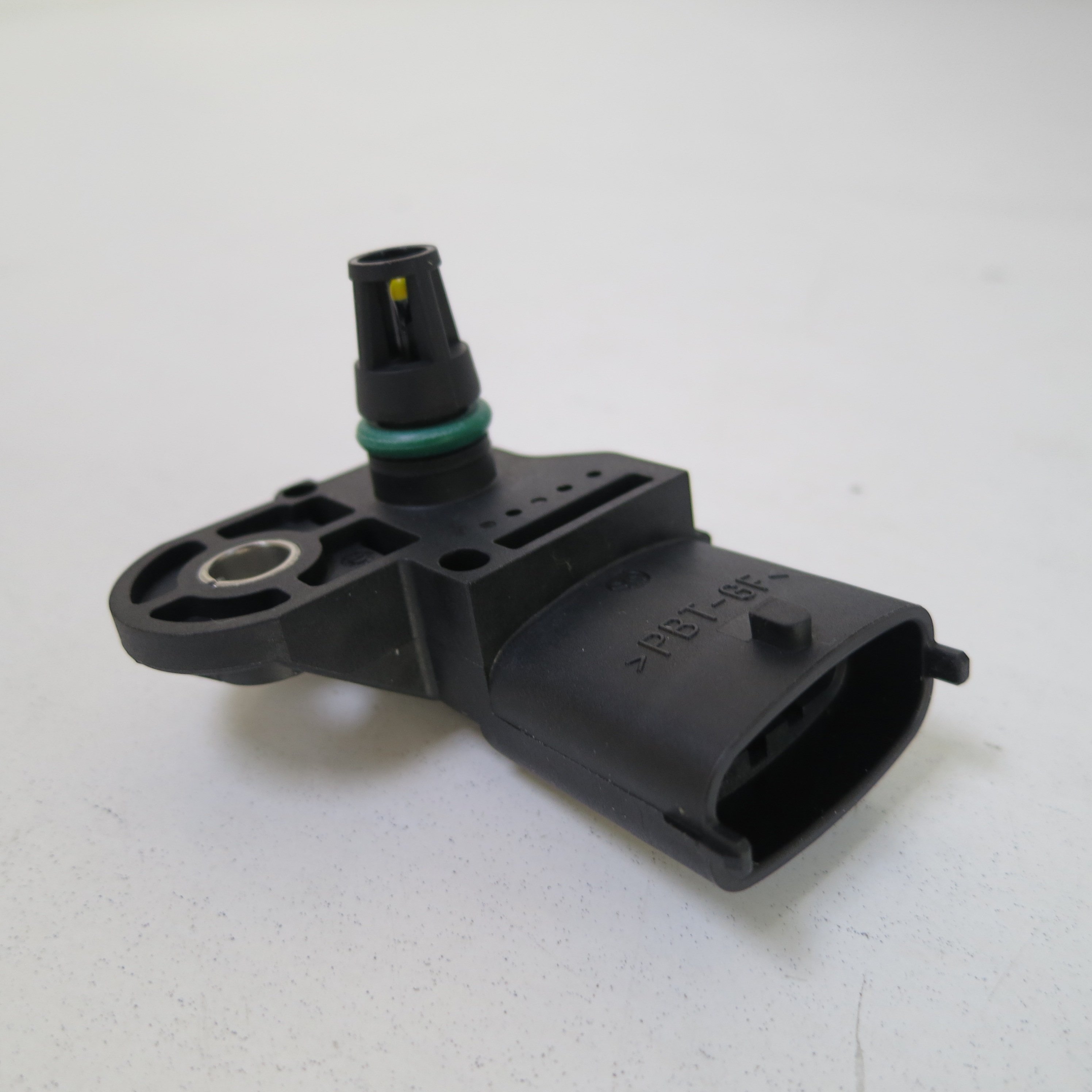 Diesel Engine Intake Manifold Pressure Sensor Car Map Sensor 0261230133