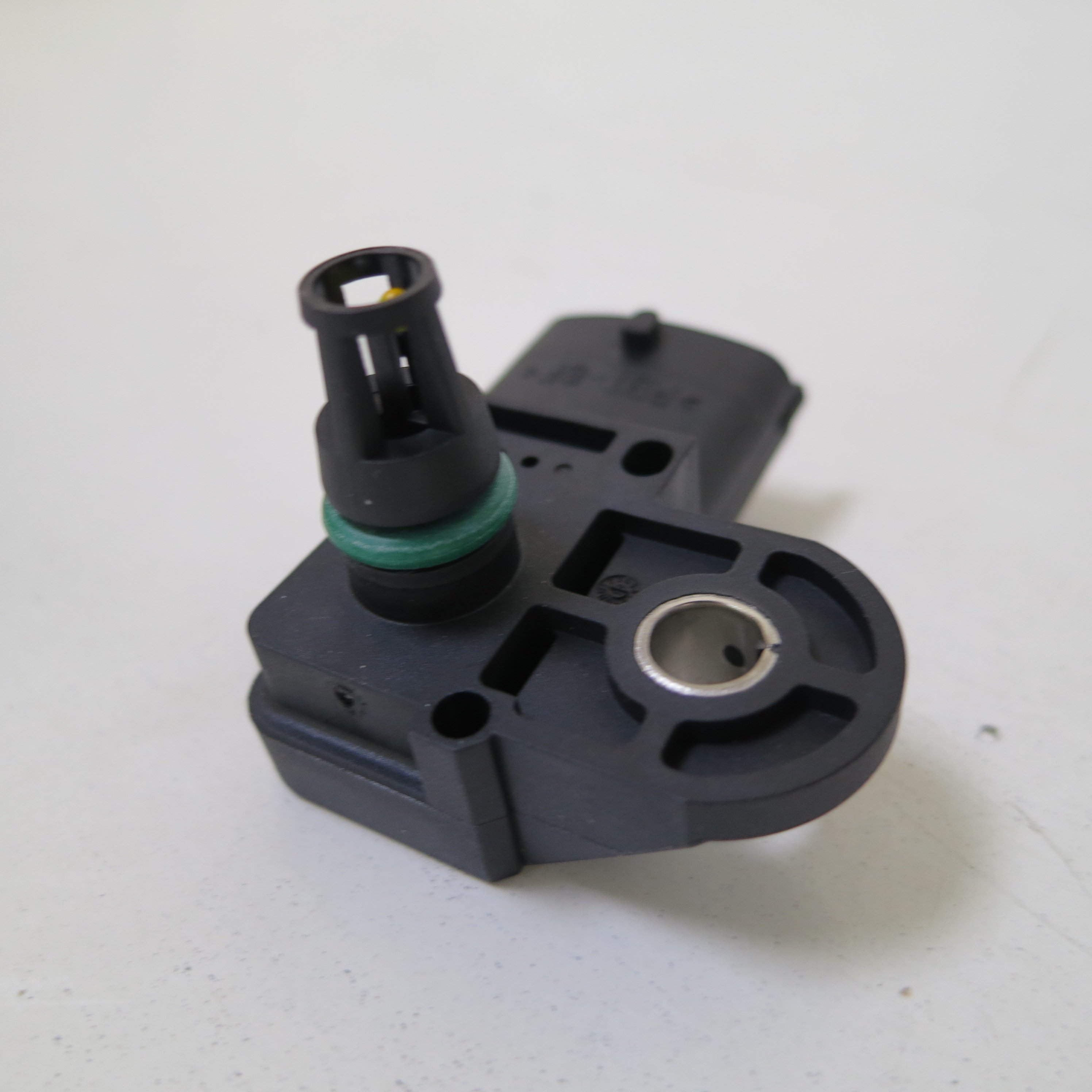 Diesel Engine Intake Manifold Pressure Sensor Car Map Sensor 0261230133
