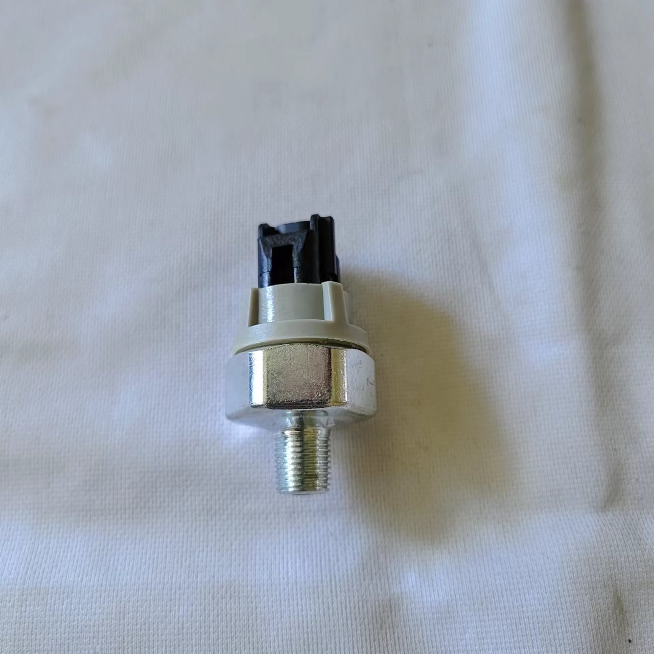 oil pressure switch 83530-14060 83530-14070 83530-30090 83530-60020 3s 4s 4e 5e 4a 5a 7a 1zz 2az 1nz oil pressure sensor