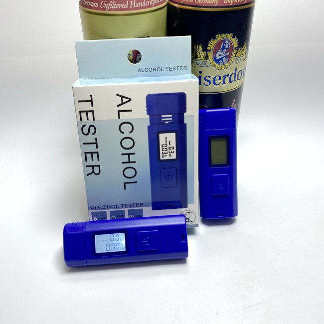 KC-26 Using Triple-A Batteries Alcohol Tester Newly Hot Selling Alcoholimetro Digital Breathalyser