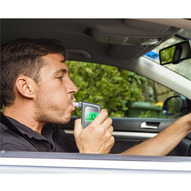 High Accurate OEM Portable Alcohol Detector Checker Breathalyz Wholesale CE Digital Breathalyzer Breath Alcohol Tester