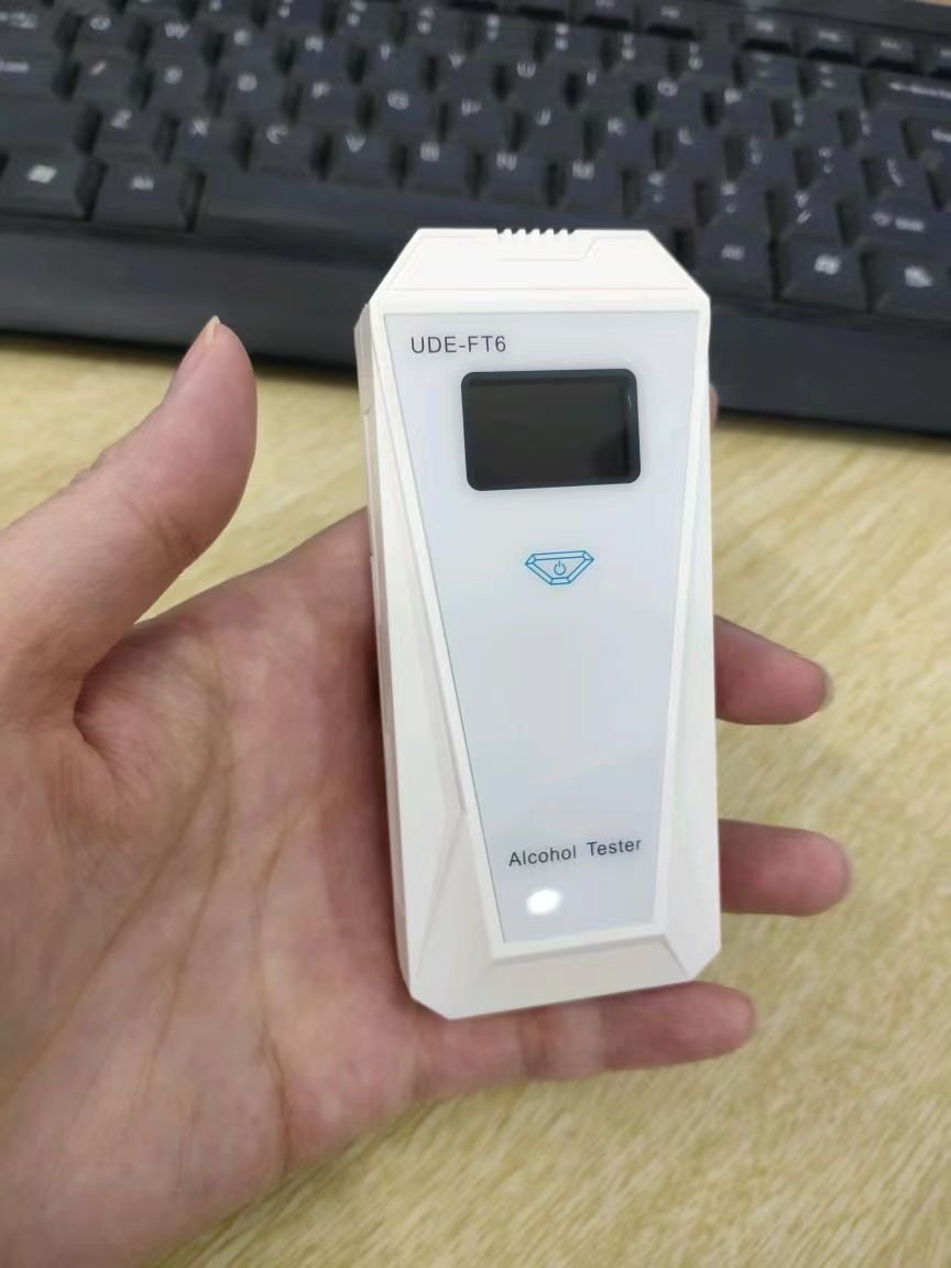 Drunk driving artifact personal portable breath alcohol tester for drinks