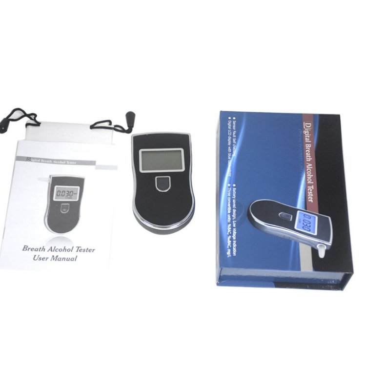 High-precision portable breath alcohol tester alcohol detector with backlight