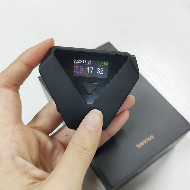 ISO keychain alcohol testers High accuracy alcohol breathalyzer buy breathalyzer support OEM/ODM color/logo/package Mr b 2