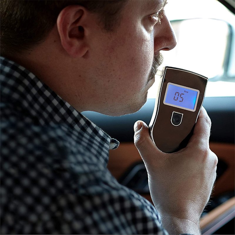 High Sensitivity Battery Powered Alcohol Checker Detector Portable Lcd Digital Breath Alcohol Tester Breathalyzer