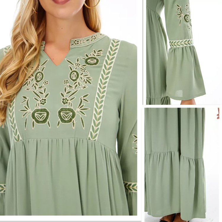 Hot Selling Middle Eastern Muslim Women Dubai Robes Flare Sleeves Small V-neck Embroidered Loose Fit Long Dress Abaya