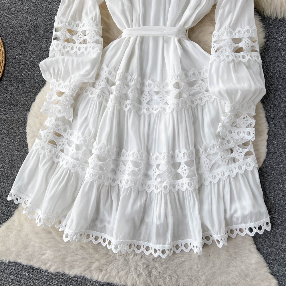 LE2351 French Court Style Embroidery Mini Casual Dress Women Elegant Neckline Hollow Hook Flower Lace Evening Dress Female
