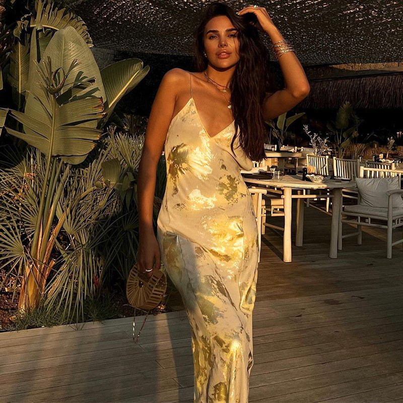 Fashionable Gold Evening Maxi Dress Breathable Sleeveless V-Neck Sexy Open Back Spaghetti Strap Slip Women's Dresses Casual