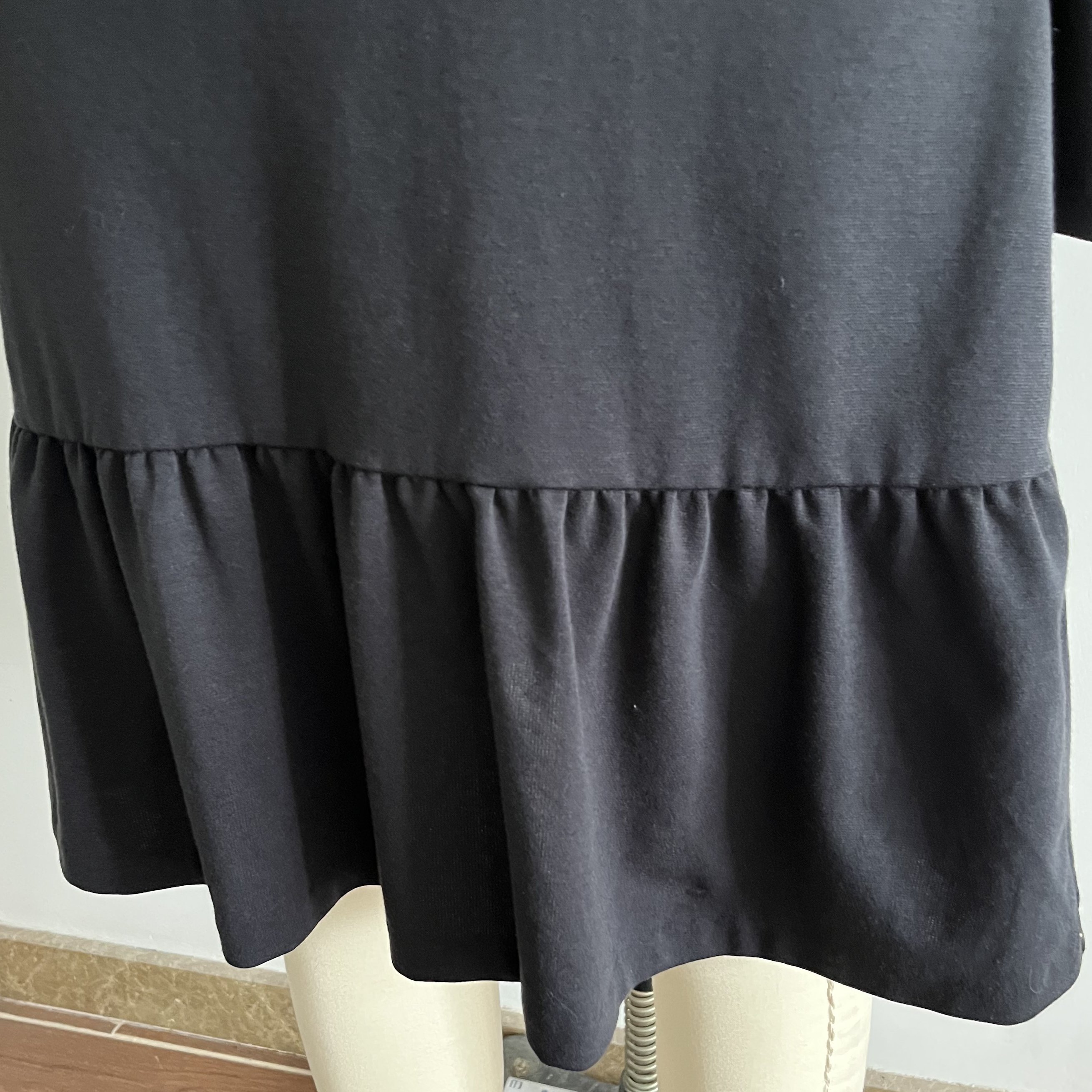 OEM Women tiered Dresses Summer Spaghetti Strap cold shoulder wrapped Knitted Midi Dresses Women