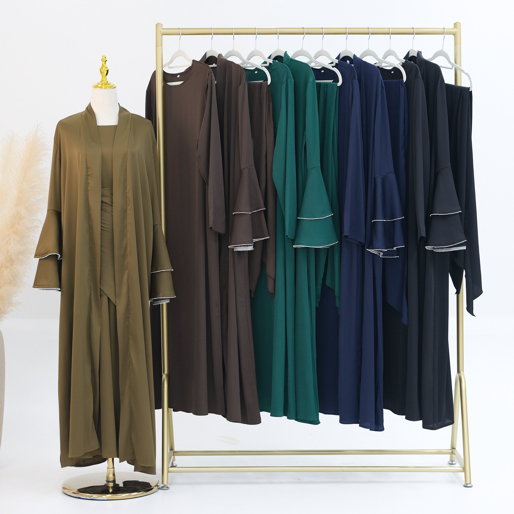 2024 Stylish Trim Dubai Turkish Elegant Three-piece Robe Set Abaya Women Muslim Dress
