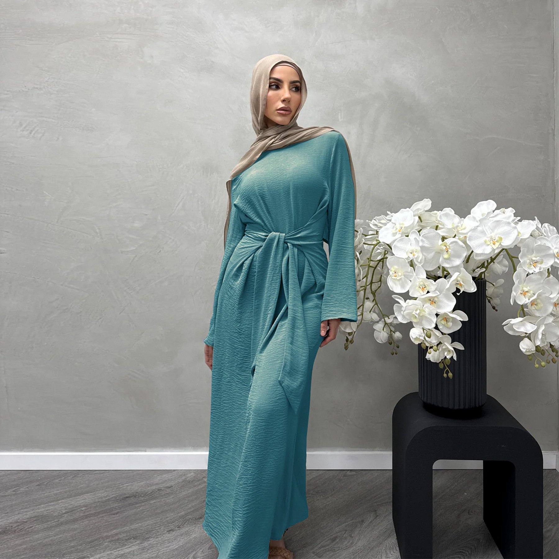 Factory New Eid Modest Abaya Dubai Muslim Kaftan Belted Dress Islamic Clothing Abaya For Women Caftan Marocain Femme Vestidos