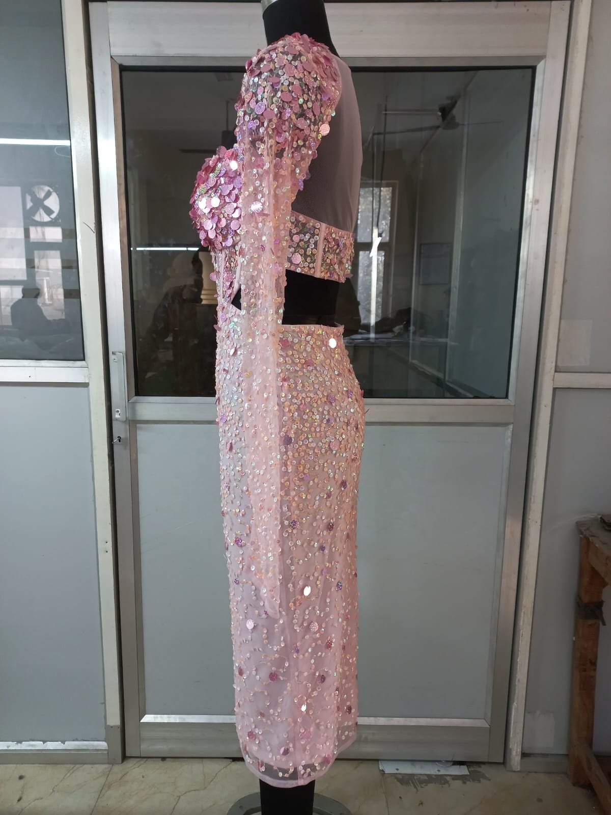 Pink color sequin embroidery bodice corset style with square neck shape teenage prom dress woman party hot and sexy dress