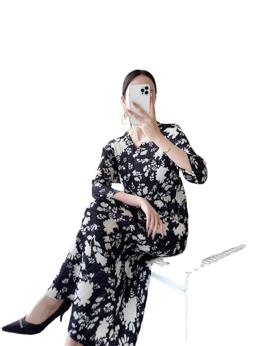 Black Casual Women's Dresses Beige Floral Pleated Dresses Plus Size Women's Dresses